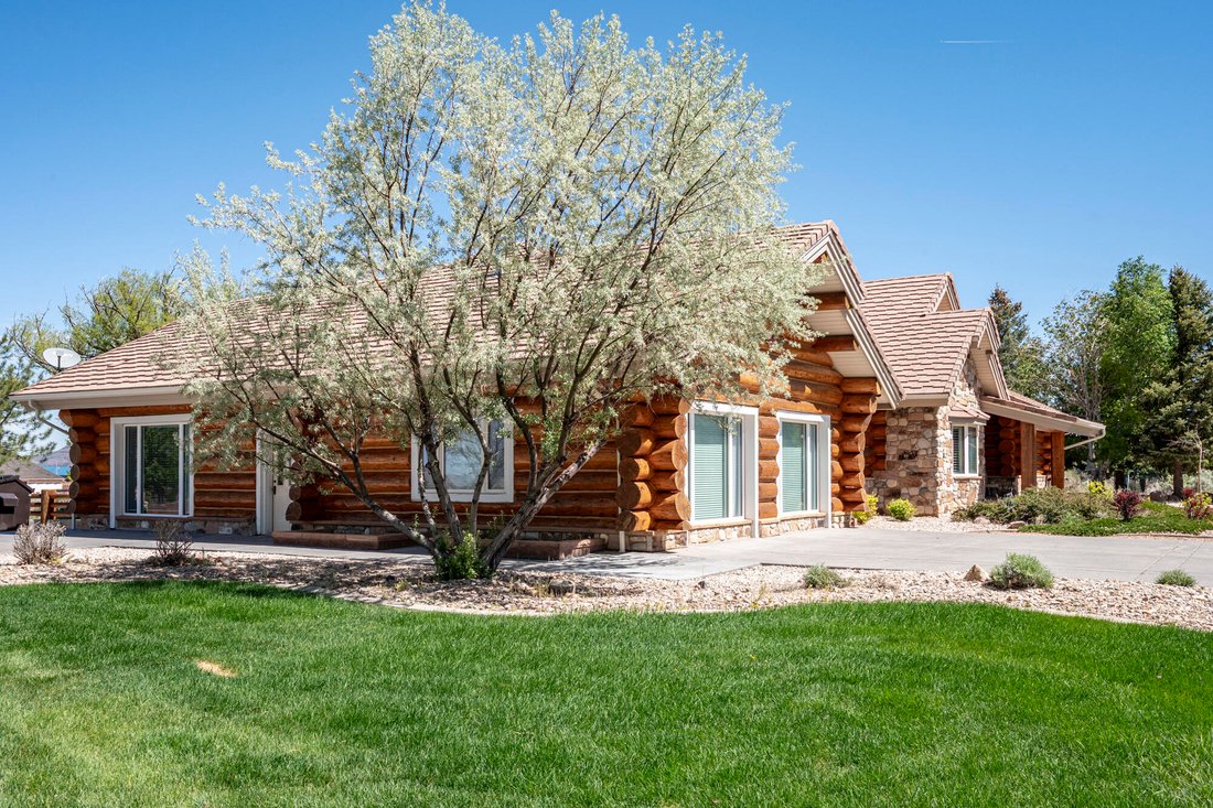 House in Parowan, Utah, United States 5 - 17963892