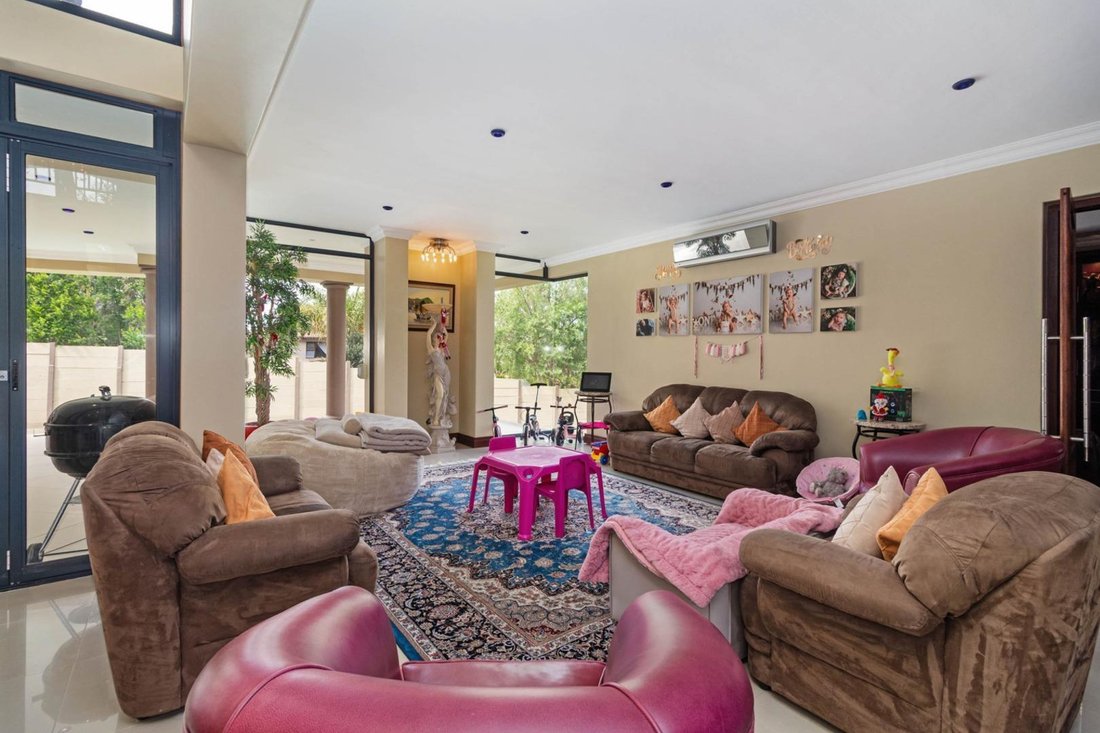 House in Durbanville Hills, Cape Town, South Africa 5 - 17964142