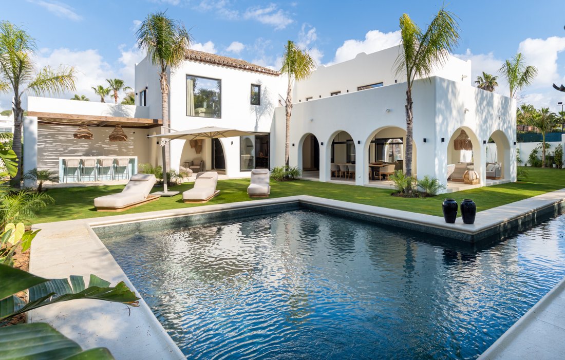 Villa in Estepona, Andalusia, Spain 1 - 17964144