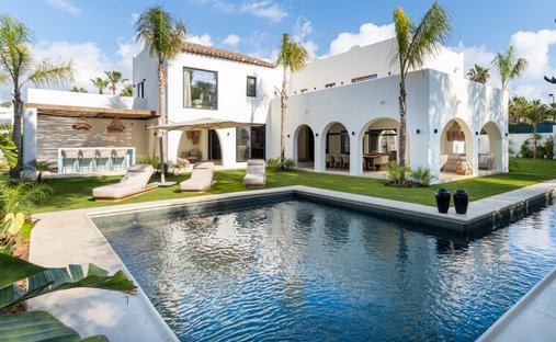 Villa in Estepona, Andalusia, Spain 1