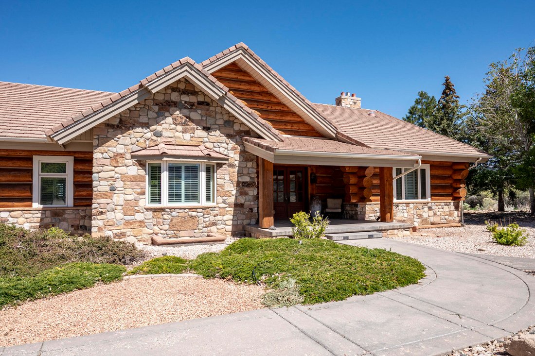 House in Parowan, Utah, United States 3 - 17963892