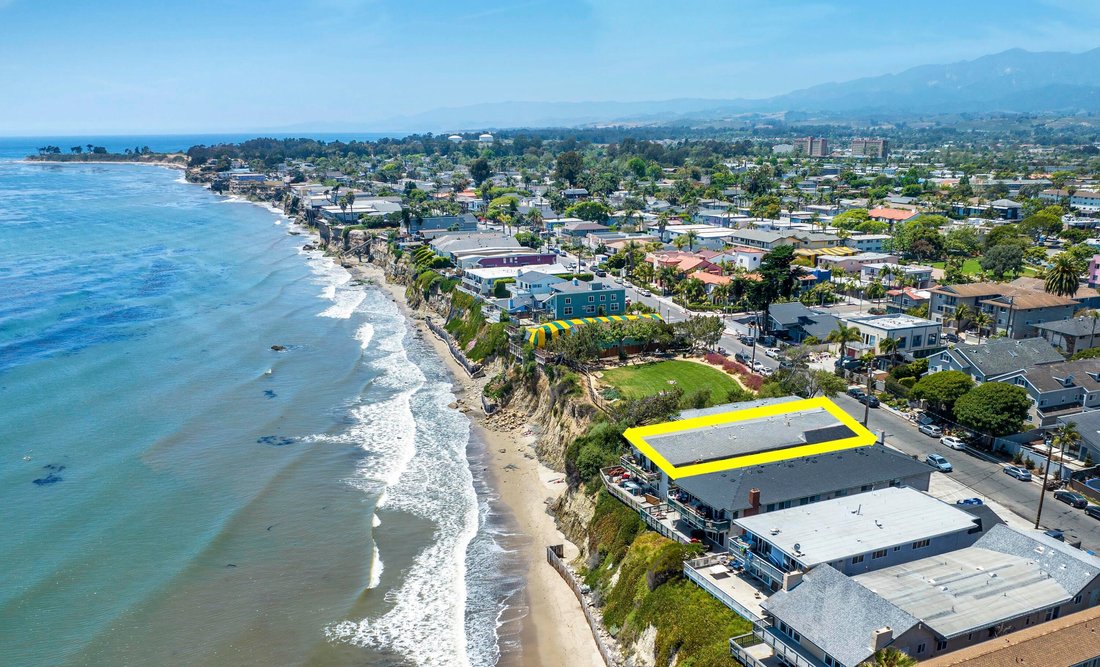 Goleta, California, United States 1 - 17963606
