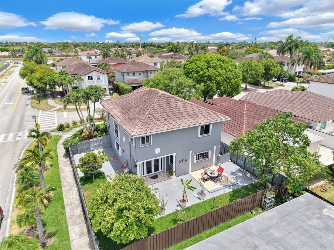 House in Miami, Florida, United States 5 - 17178405