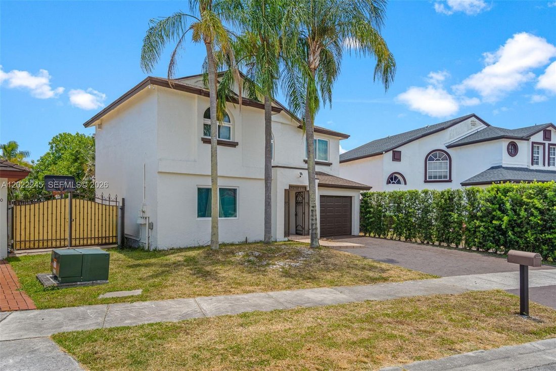 House in Miami, Florida, United States 2 - 17963926