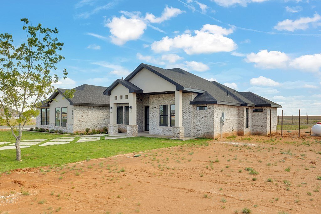 House in Odessa, Texas, United States 2 - 17963604