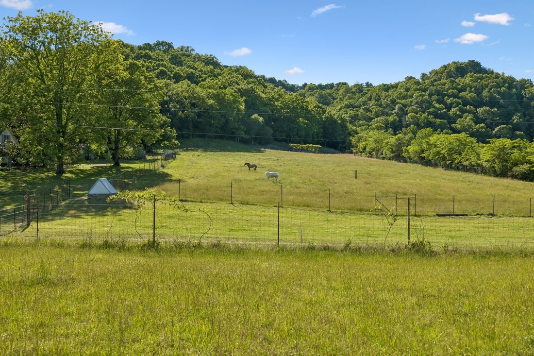 House in Lancaster, Tennessee, United States 4 - 17963696