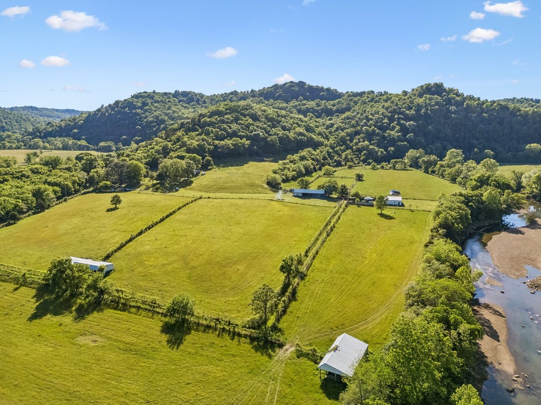 House in Lancaster, Tennessee, United States 1 - 17963696