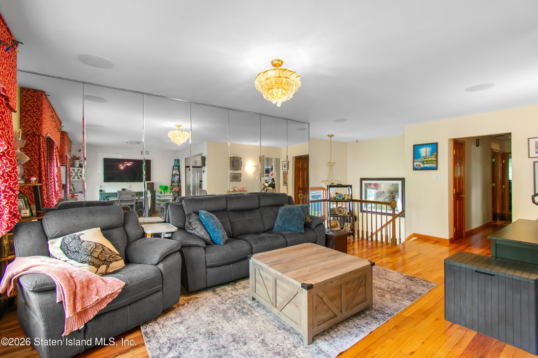 House in New York, New York, United States 5 - 17963590