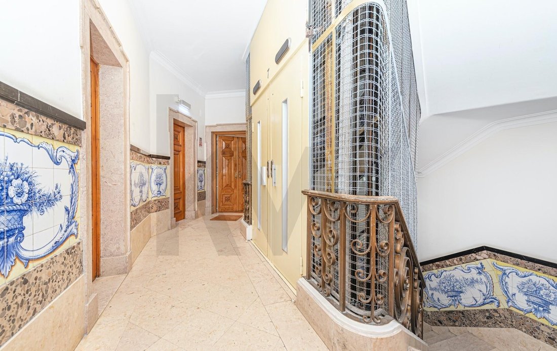 Apartment in Santo Antonio, Lisbon, Portugal 4 - 17963792