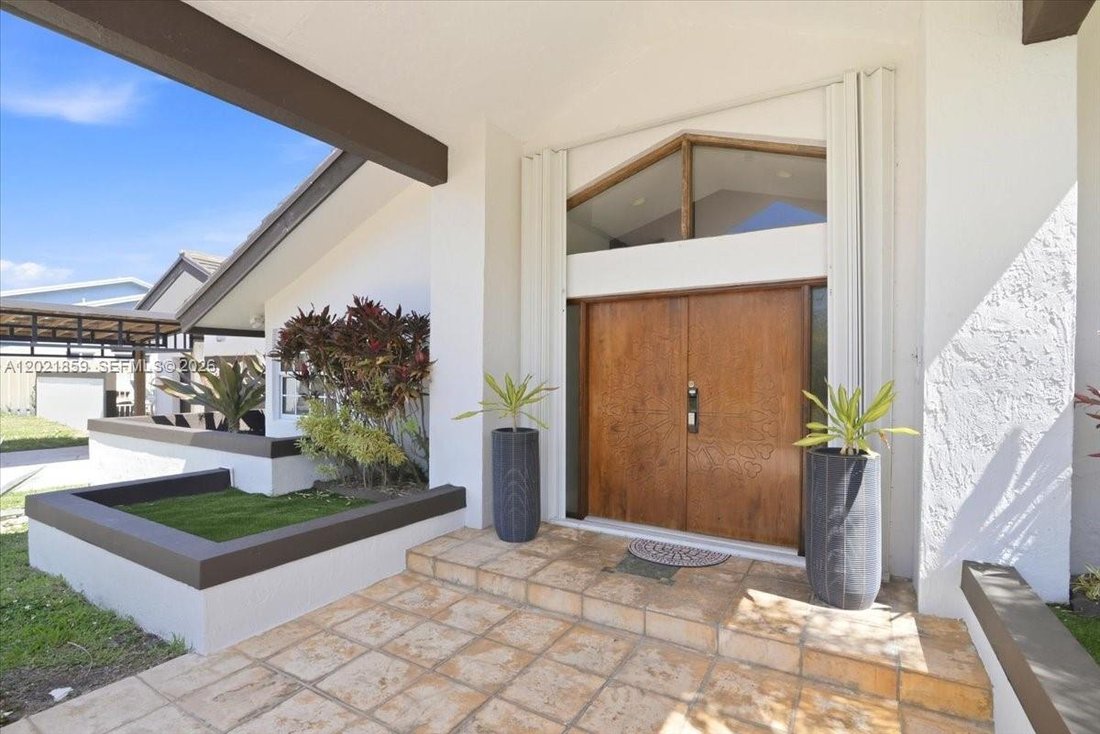 House in Miami, Florida, United States 5 - 17963919