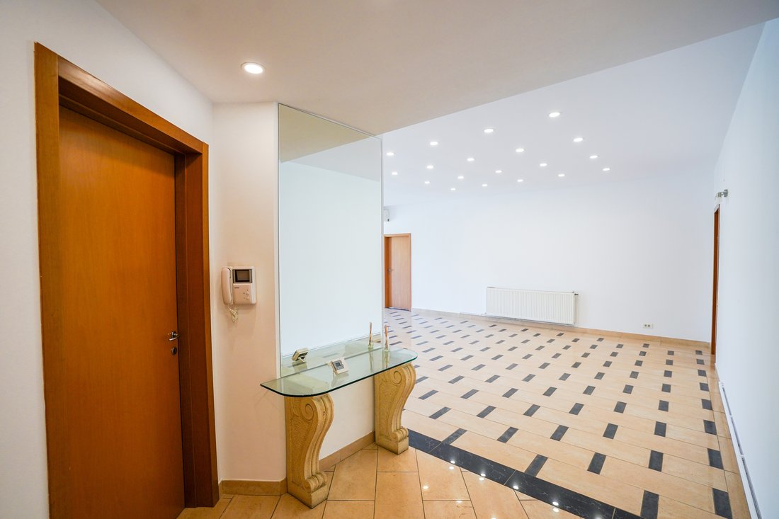 Apartment in Bucharest, Municipiul București, Romania 4 - 17964152