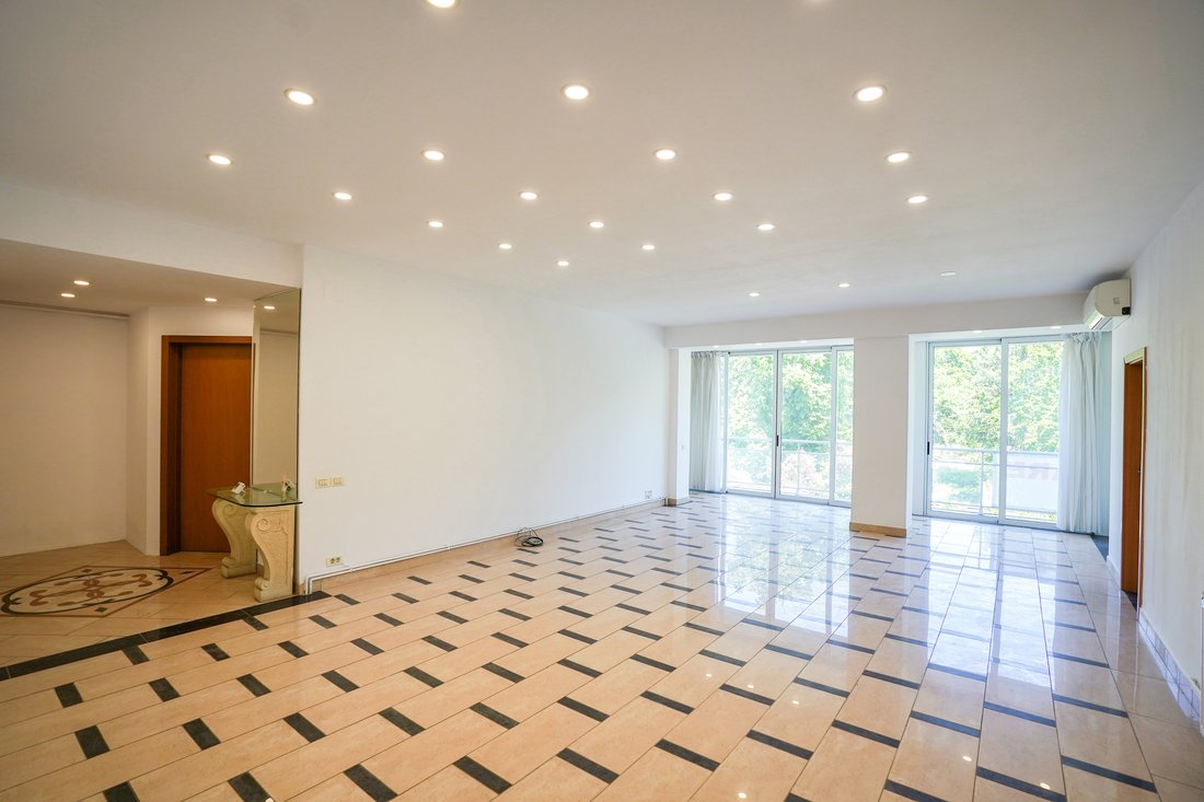Apartment in Bucharest, Municipiul București, Romania 2 - 17964152
