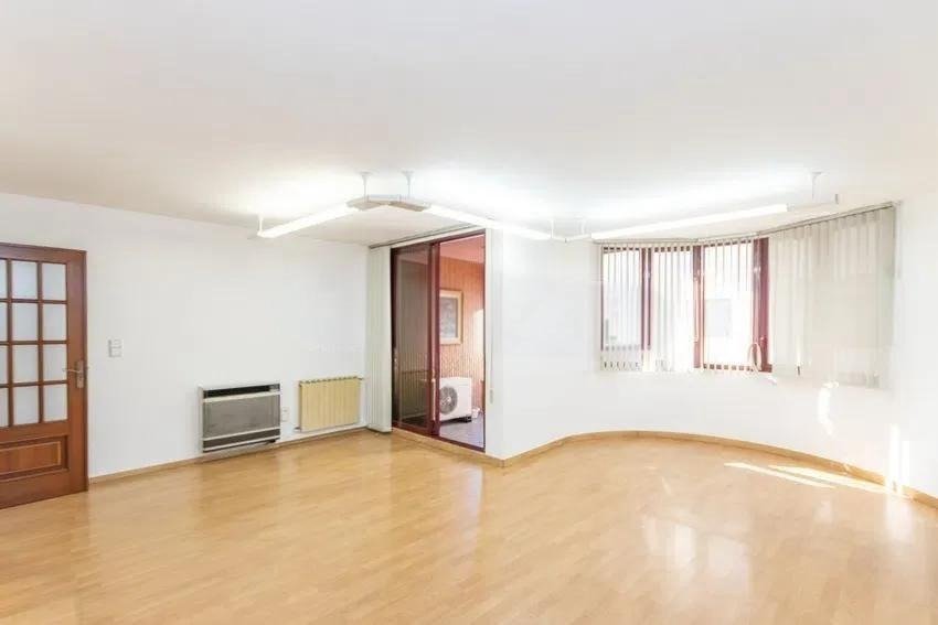 Apartment in Extramurs, Valencia, Spain 3 - 17964134