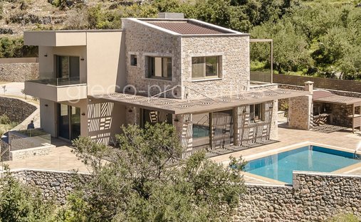 Villa en Verga Community, Peloponnese, Western Greece and the Ionian, Grecia 1