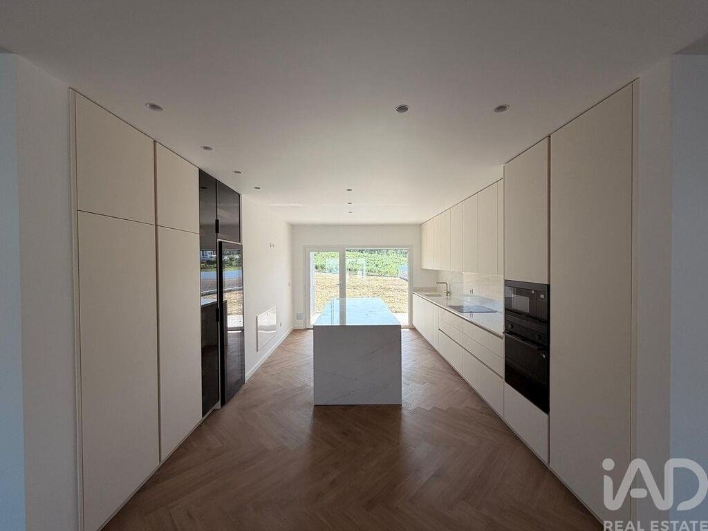 Townhouse in Leiria, Pousos, Barreira e Cortes, Leiria District, Portugal 2 - 17964735