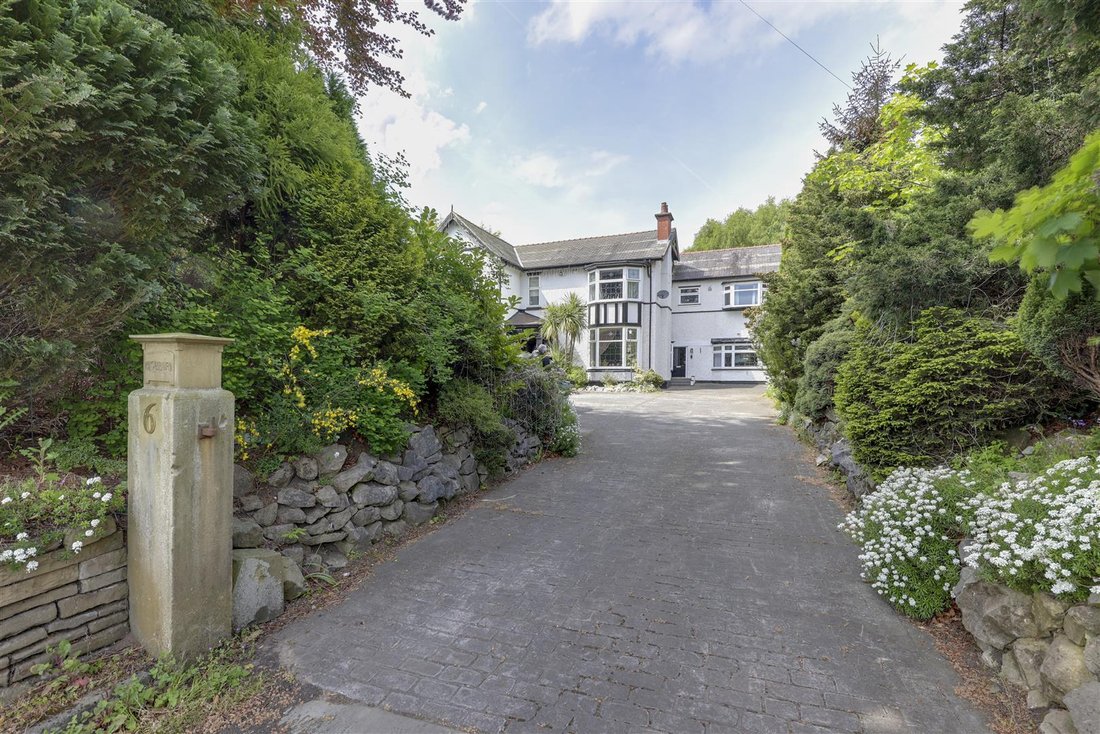 House in Whitefield, England 5 - 17964216