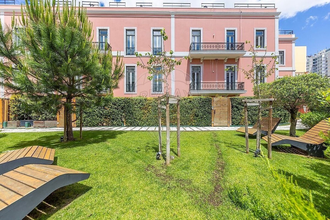 Apartment in Campolide, Lisbon, Portugal 1 - 17964290