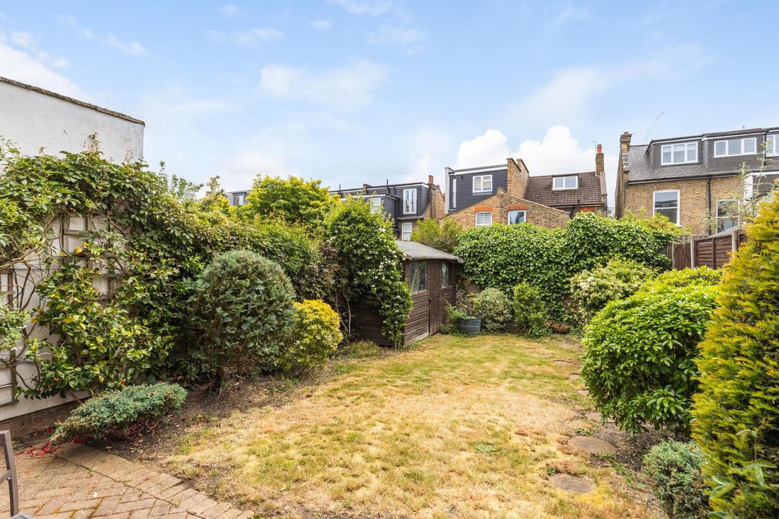 House in West Ealing, Ealing, England 2 - 17964211