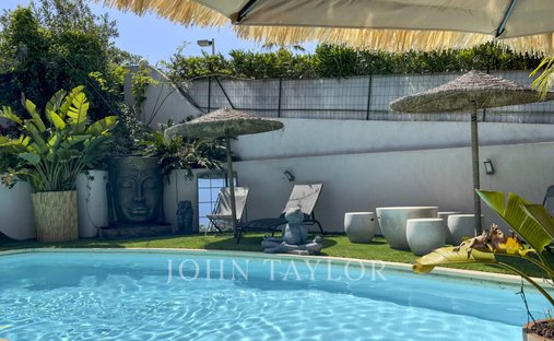 Villa in Six-Fours-les-Plages, Provence-Alpes-Côte d'Azur, France 1