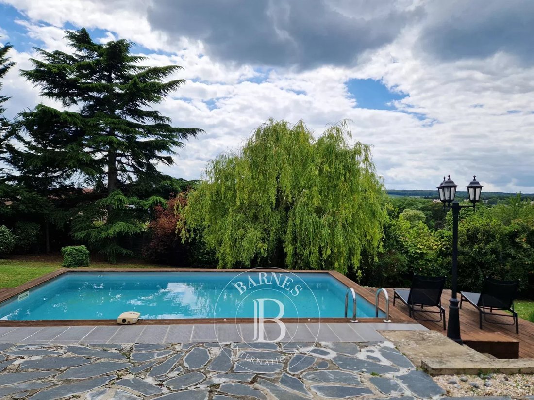 House in Neuville-sur-Oise, Ile-de-France, France 3 - 17964618