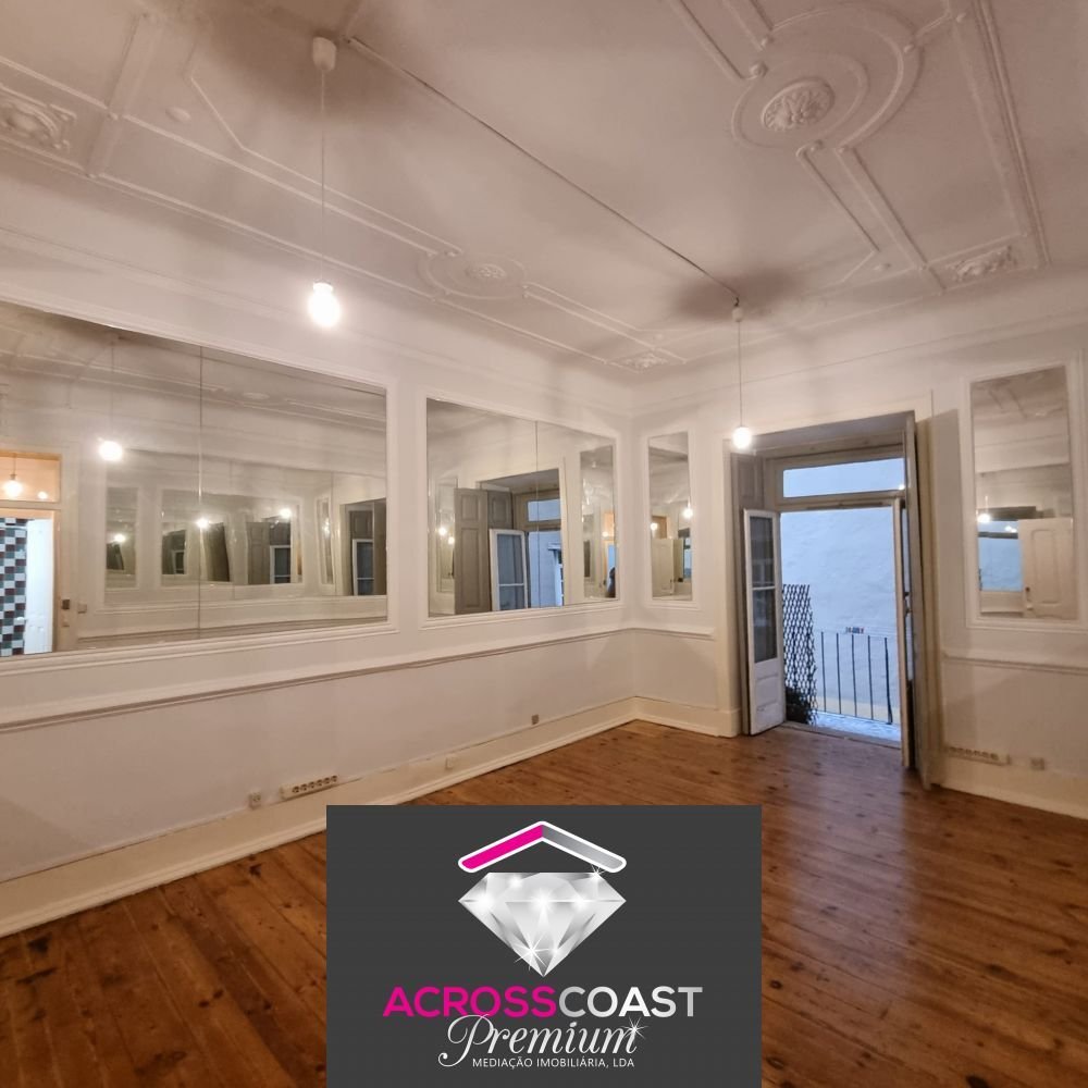 Apartment in Avenidas Novas, Lisbon, Portugal 3 - 17964389
