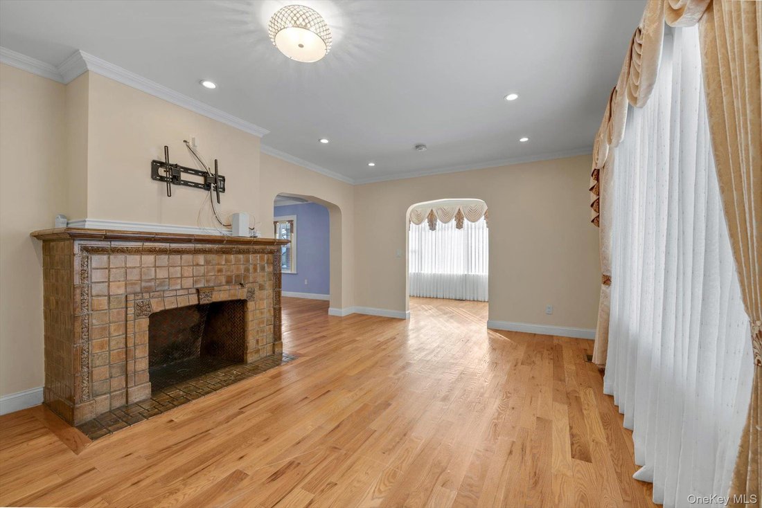 House in New York, New York, United States 4 - 17064207