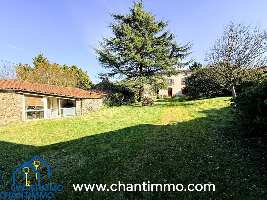 House in La Chataigneraie, Pays de la Loire, France 2 - 17964476