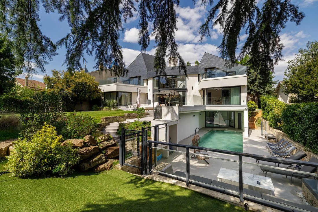 House in Saint-Cloud, Ile-de-France, France 1 - 17964549