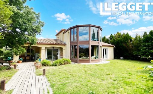 House in Ouest, Trebes, France 1