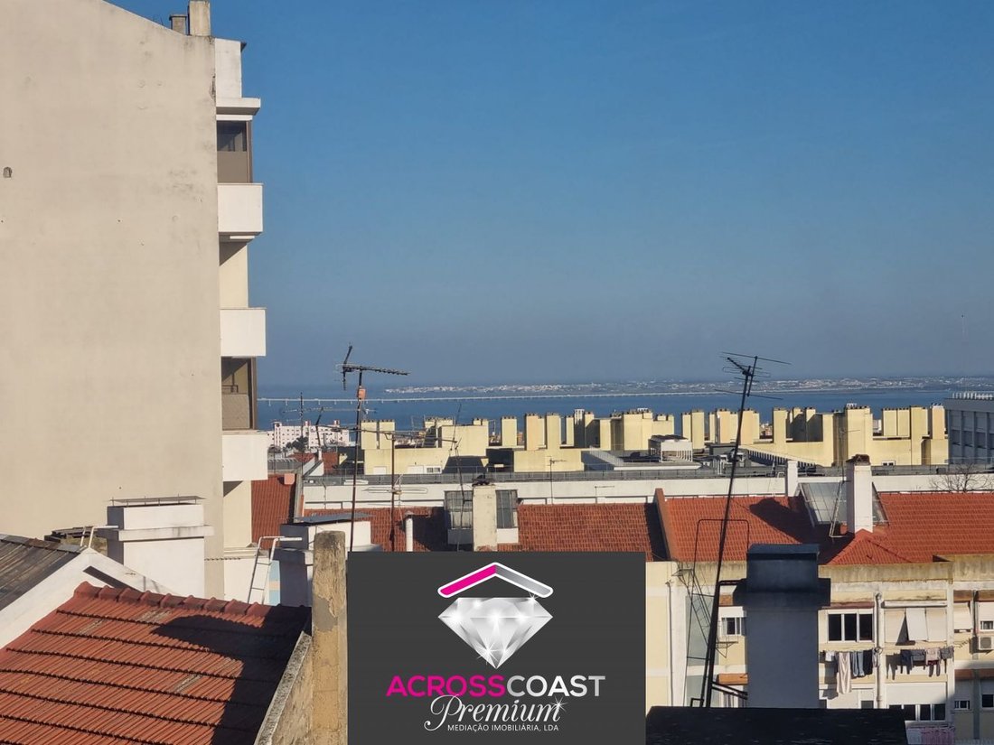 Apartment in Areeiro, Lisbon, Portugal 3 - 17964544