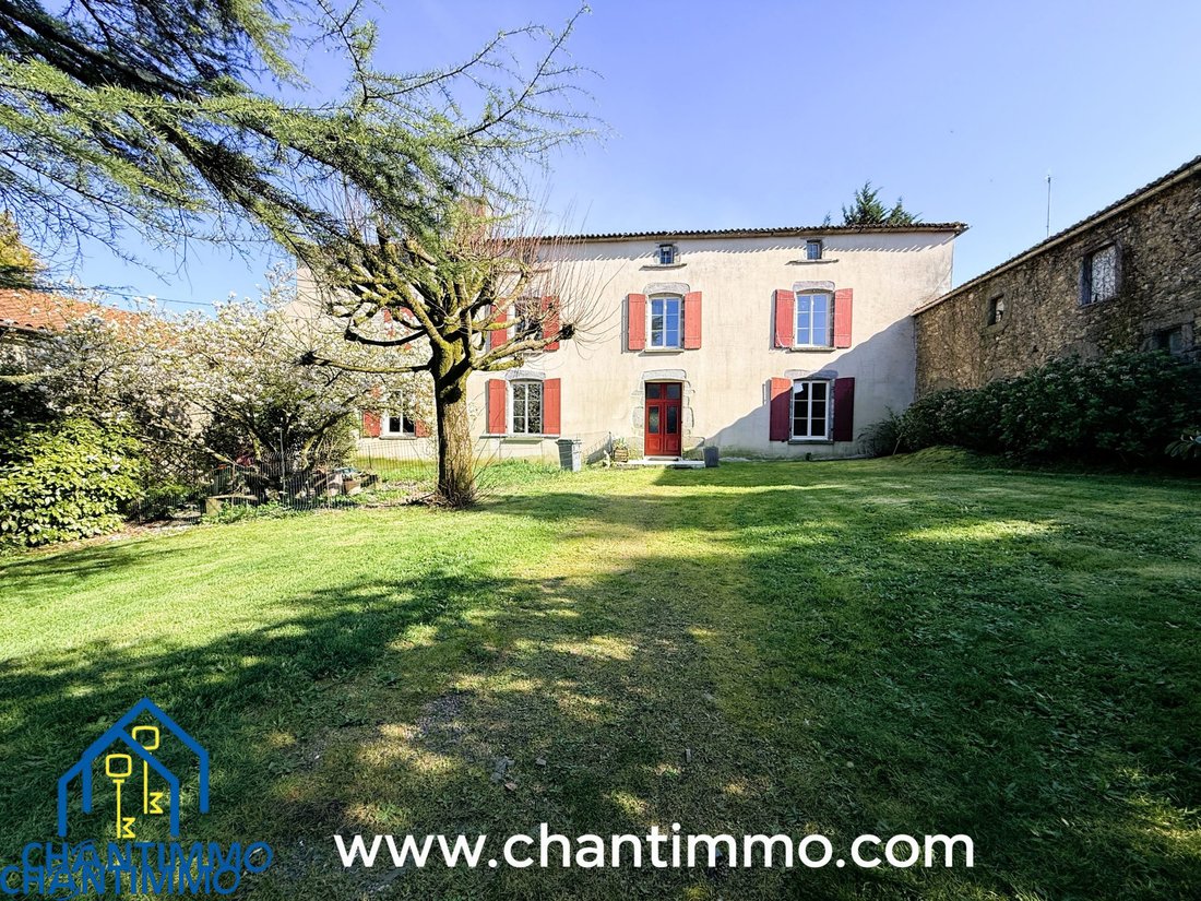 House in La Chataigneraie, Pays de la Loire, France 1 - 17964476