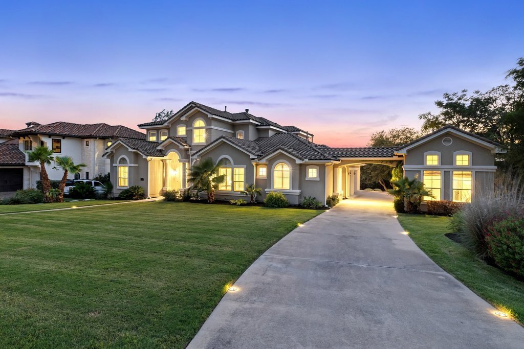 House in The Hills, Texas, United States 3 - 17964980