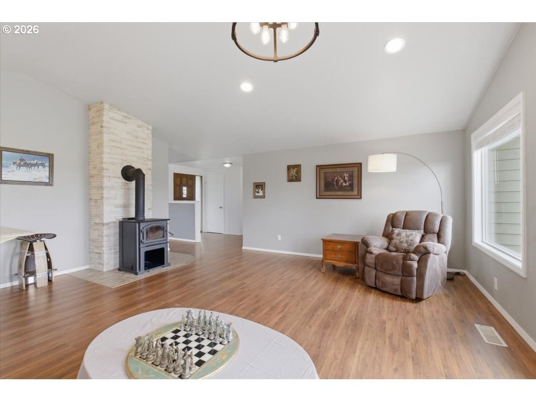House in Albany, Oregon, United States 5 - 17965072