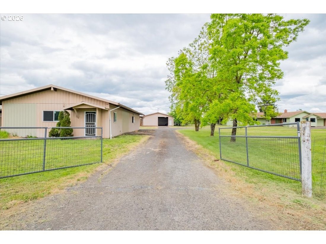 House in Albany, Oregon, United States 2 - 17965072