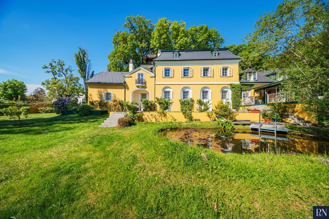 Villa in Gießhübl, Lower Austria, Austria 1 - 17964760
