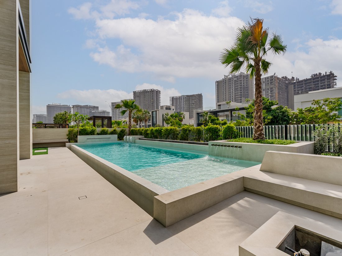 Villa in Hadaeq Sheikh Mohammed Bin Rashid, Dubai, United Arab Emirates 1 - 17964905