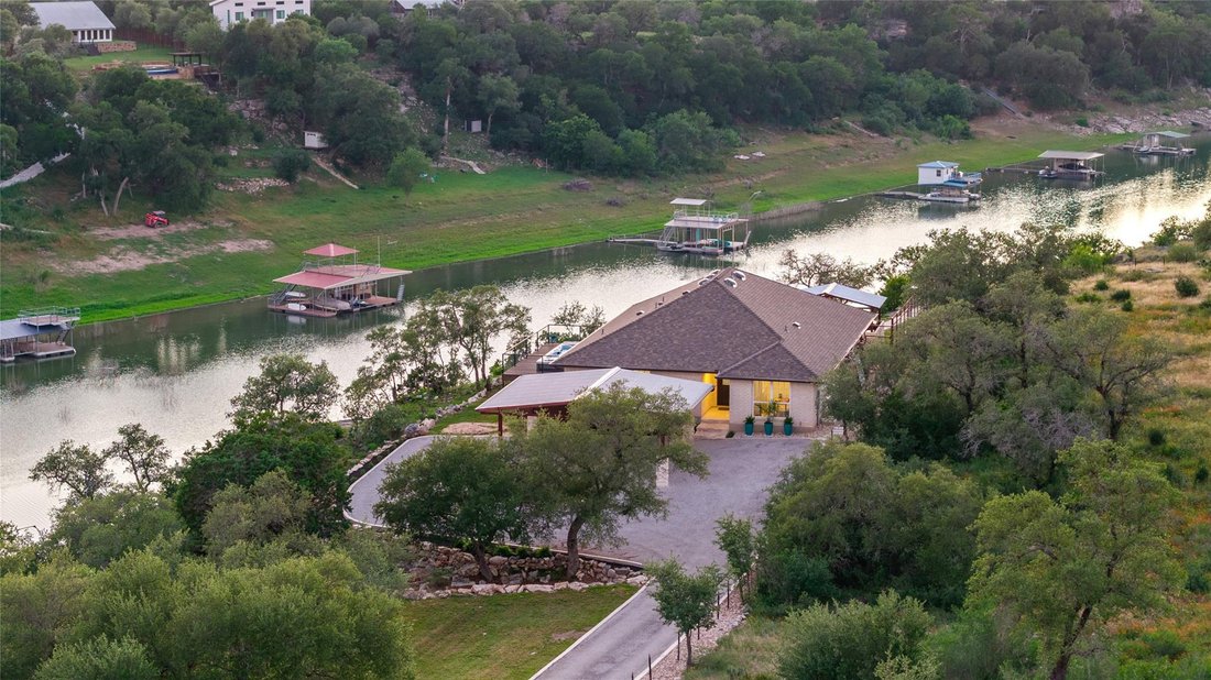 House in Spicewood, Texas, United States 2 - 17964908