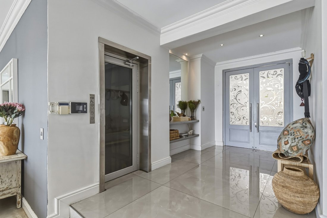 House in Westlake, Cape Town, Western Cape 2 - 17785450