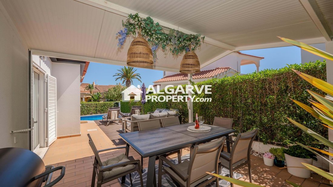 Villa in Vilamoura, Quarteira, Algarve 1 - 17965448