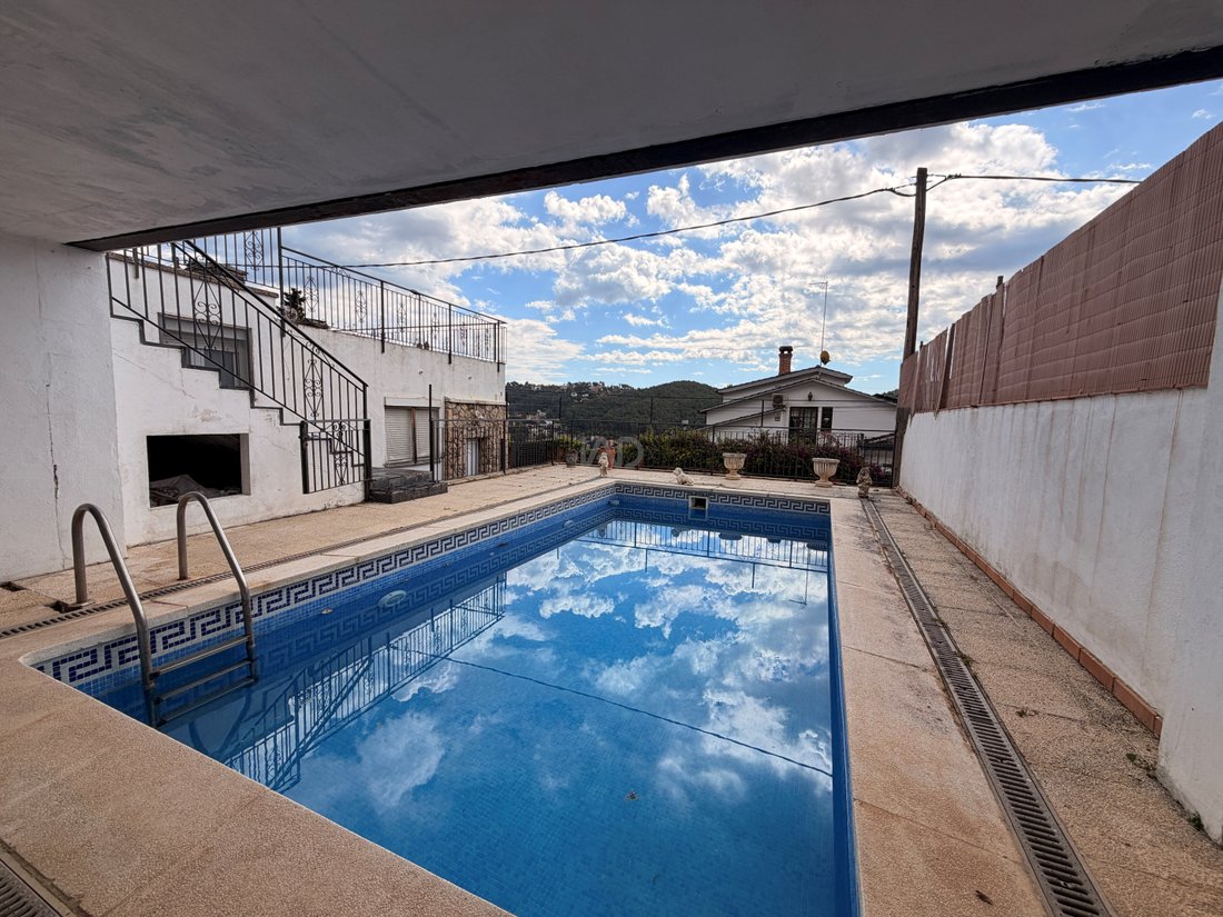 Townhouse in Vallirana, Catalonia, Spain 3 - 17871297