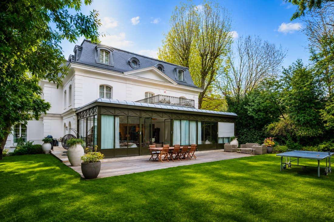 Co Op in La Plaine des Sablons, Neuilly-sur-Seine, France 1 - 17965458