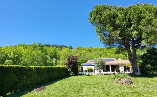 Villa in Saint-Hilaire-de-Lusignan, Nouvelle-Aquitaine, France 1