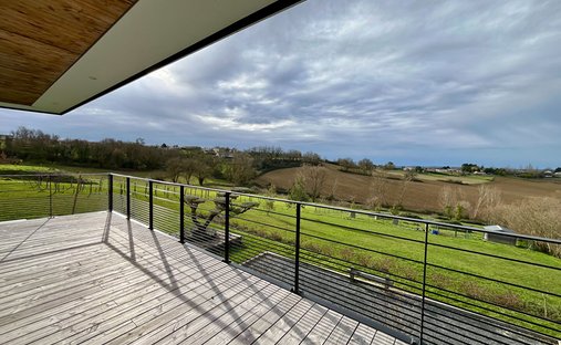 Villa in Saint-Hilaire-de-Lusignan, Nouvelle-Aquitaine, France 1