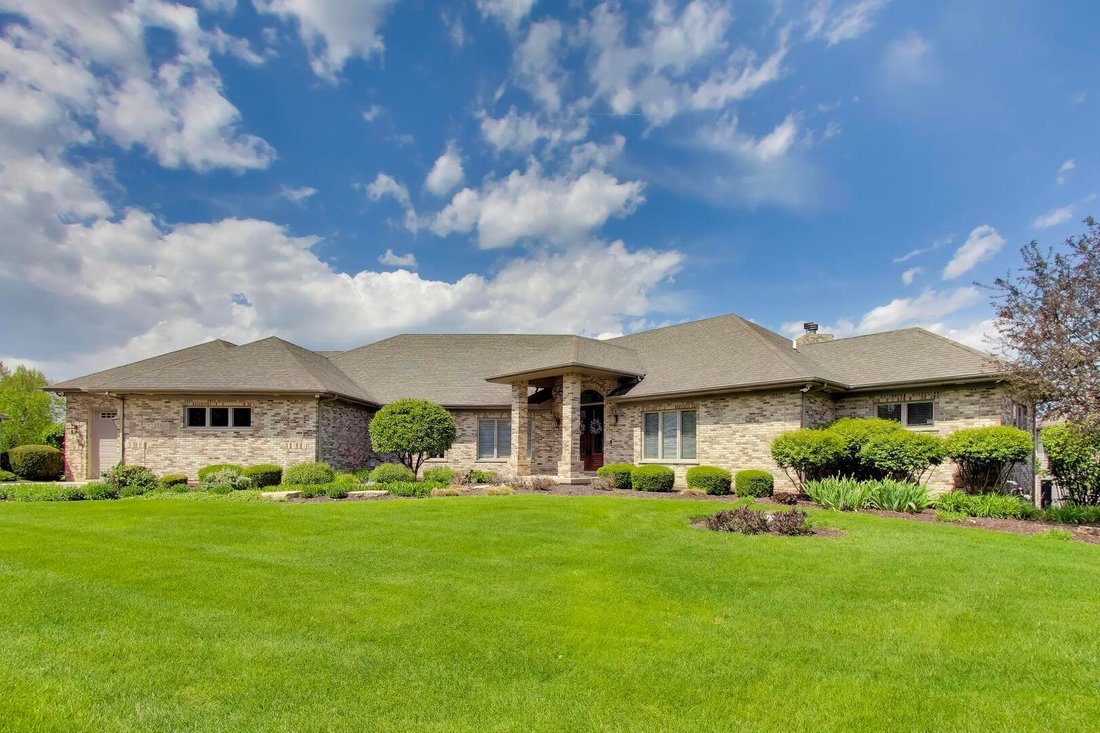 House in Plainfield, Illinois, United States 1 - 17803325