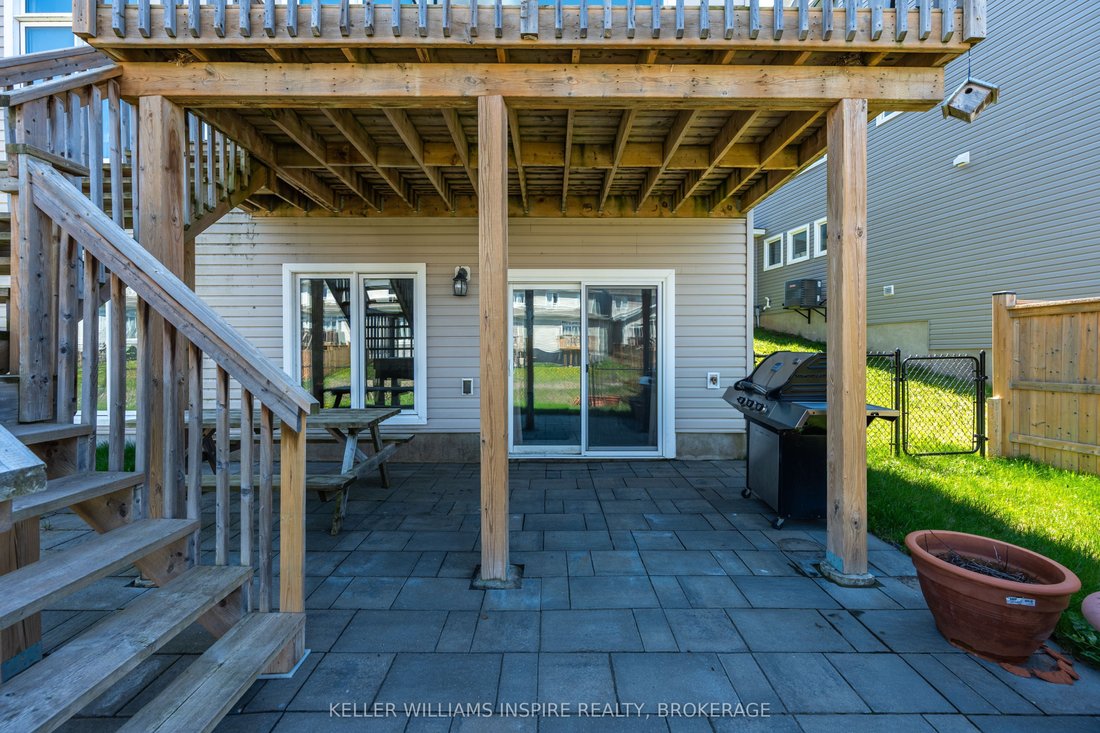 House in Kingston, Ontario, Canada 4 - 17965092