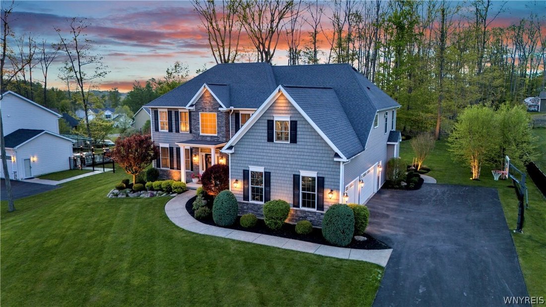 House in Orchard Park, New York, United States 2 - 17965025