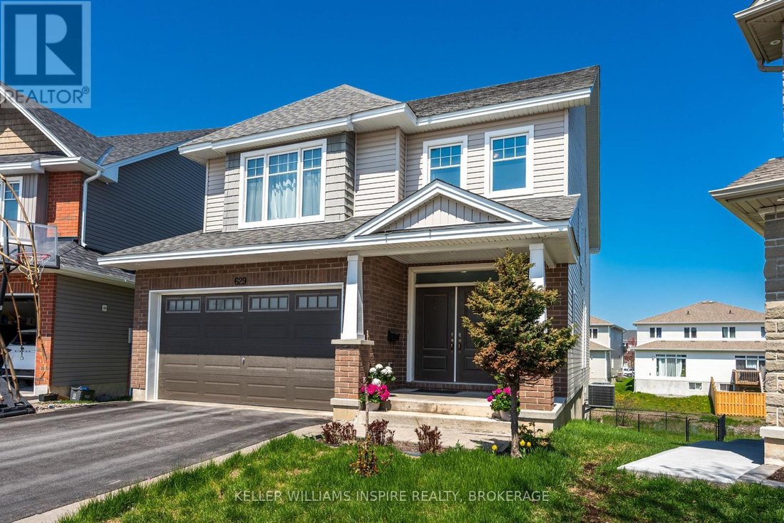 House in Kingston, Ontario, Canada 2 - 17965090