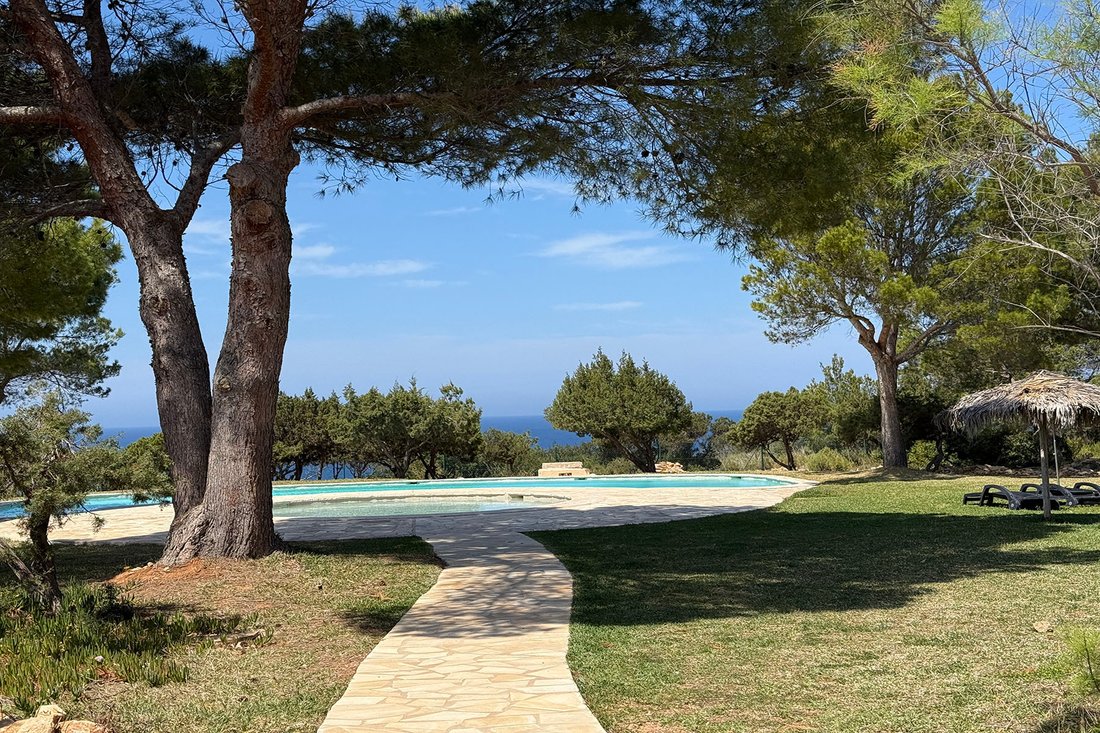Townhouse in Sant Josep de sa Talaia, Balearic Islands, Spain 4 - 17965449