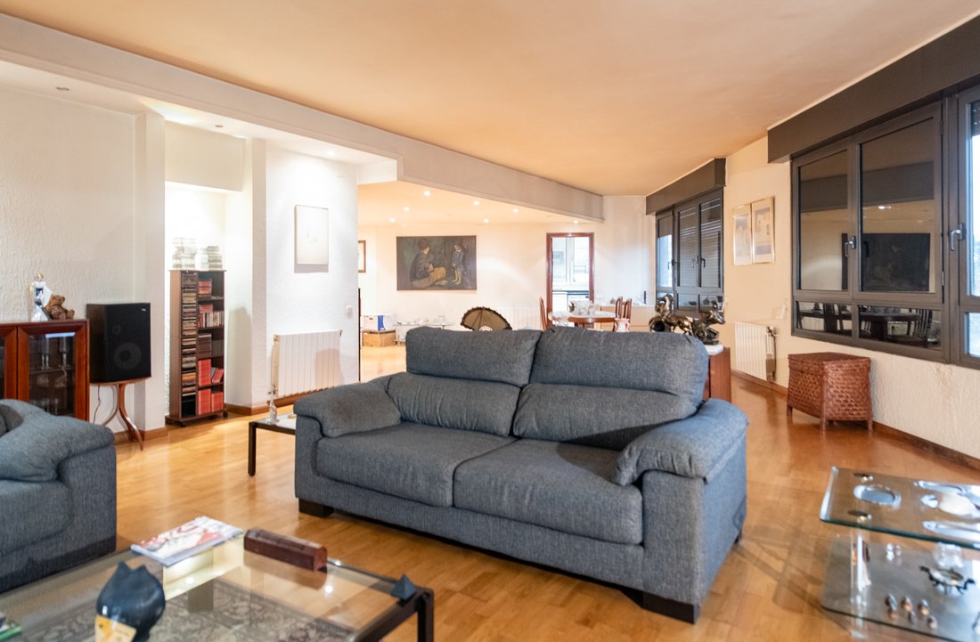 Apartment in Sants-Montjuic, Barcelona, Spain 2 - 17965552
