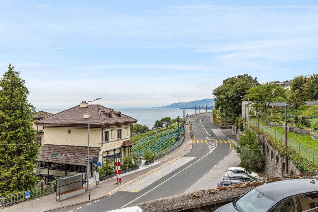 Apartment in Veytaux, Vaud, Switzerland 1 - 15669217